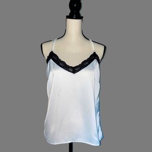 Gibson Living in Yellow White and Black Lace Cami